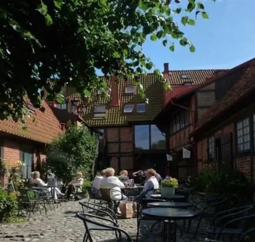 Ужин в кафе Hos Morten в Сконе.