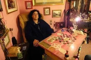 Салем, Массачусетс: Ведьмы повсюду, настоящие и вымышленные