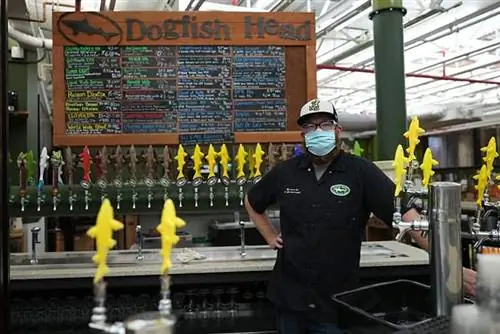 Пивоварня Dogfish Head и дегустационный зал