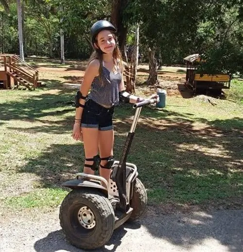 Самый бесстрашный пилот Segway на Ямайке