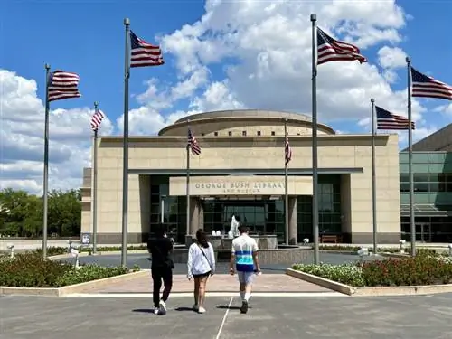 Джордж Х. В. Президентская библиотека и музей Буша в кампусе Texas A&M