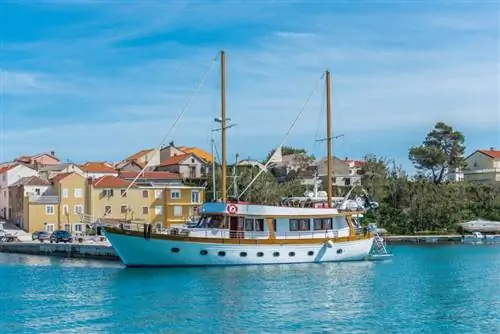 Adriatic Breeze, один из многих гулетов для чартера в Хорватии. Гулец фото.