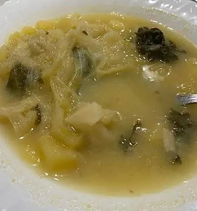 Традиционное галисийское рагу - вкусная часть паломнического ужина, который мы ели на Родейро.