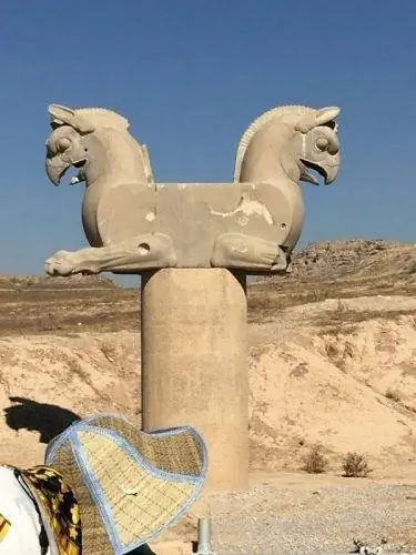 Персеполь, который некоторые называют самым драматическим древним местом в мире.