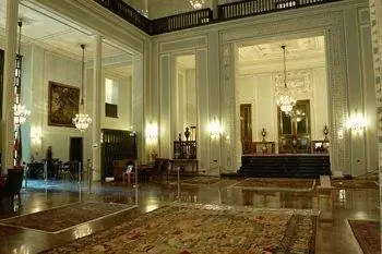 Бывший шахский дворец в Северном Тегеране, Иран. Фотографии Анжелы Корриас.