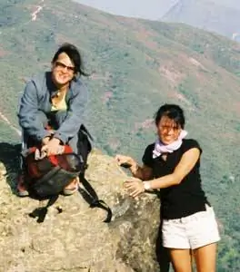 Все туристы добрались до вершины.