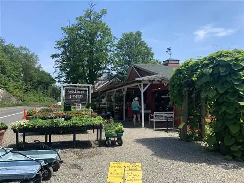 Вход на ферму Уокера. Браттлборо.