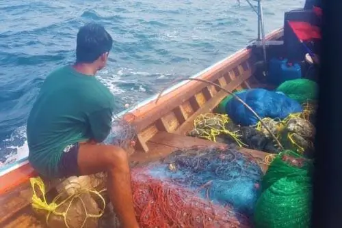 прикрепление грузил