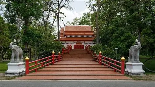 Дхарма Холл Чиангмайский университет