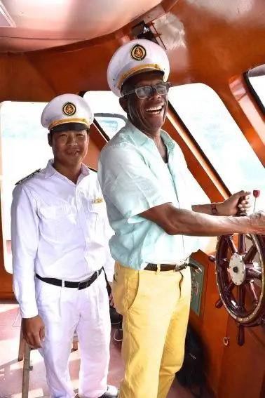 Джон Хаггинс у руля