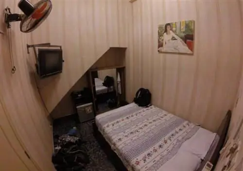 Saigon Cosy House предлагает дешевое, но тесное жилье в Хошимине.