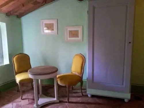 Тихий уголок в замке.