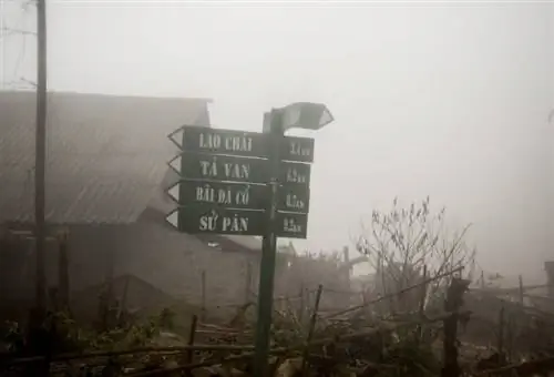 Высоко в горах на северо-западе Вьетнама погода часто пропитана туманом и дождем, создавая сырость, которая пробирает до костей.