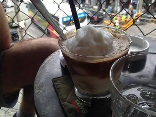 Кокосовый кофе от Cong Caphe, Ханой, Вьетнам.