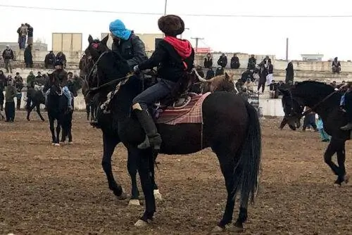 Бузкаши.