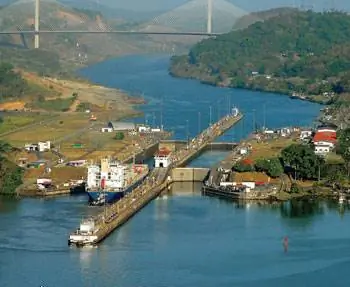 Шлюз Мирафлорес Панамского канала