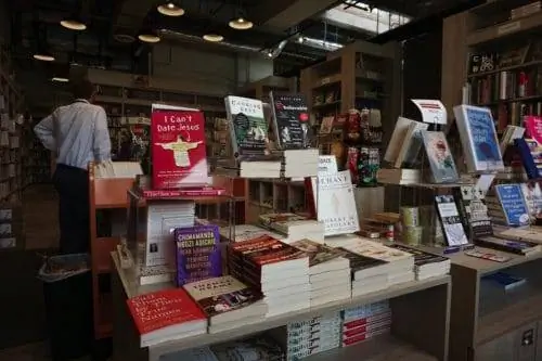 Политика и проза на Union Market в Вашингтоне.