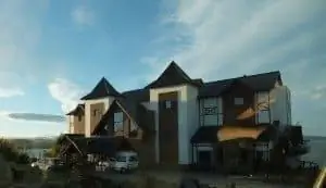 Th Xelena Deluxe Suites в Лаго Архентино, Пагагония.