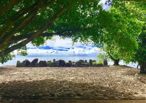 Мараэ Тапутапуатеа, центр всемирного наследия ЮНЕСКО на острове Раиатеа.