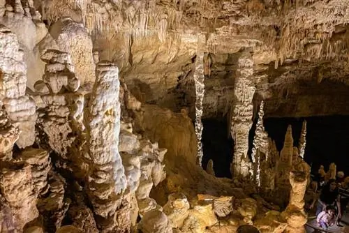 Пещеры природного моста