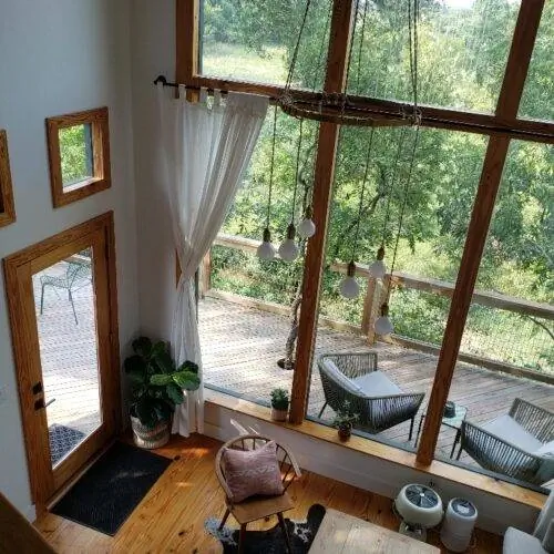 Дом на дереве, в котором мы остановились во Фредериксбурге.