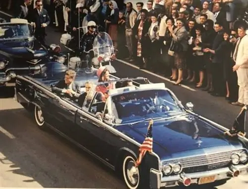 Кеннеди и Джеки в Далласе