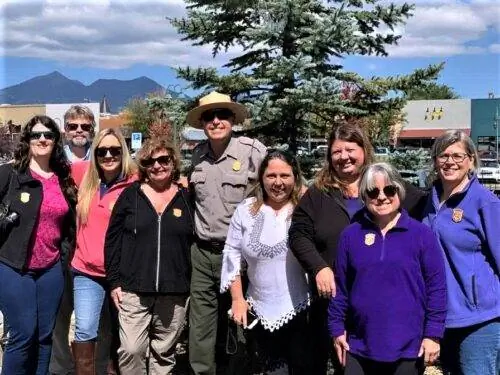 Узнайте о национальных парках от нашего смотрителя парка во Флагстаффе