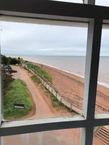 Вид из отеля West Point Lighthouse Inn на острове О'Лири Принца Эдуарда.
