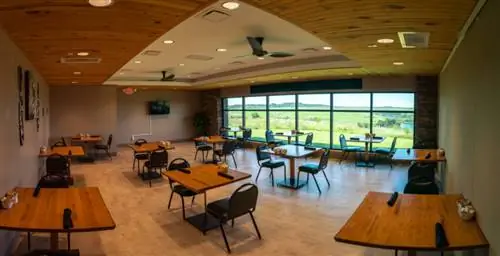 Nomad Ridge Dining Space Grahm S Jones Columbus Zoo and Aquarium