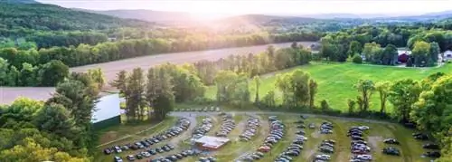 Northfield Drive-in, расположенный на границе Нью-Гэмпшира в Западном Массачусетсе.