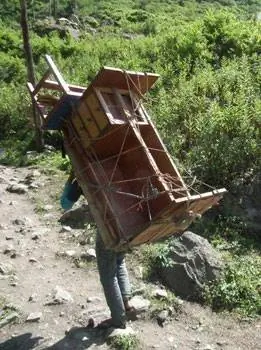 Да, это стол и стул!