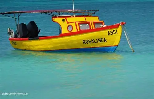 Рыбацкая лодка Аруба