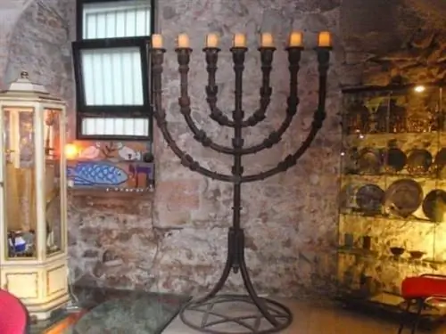 Синогога Лейхтера.