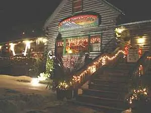 The Three Mountain Lodge на улице Контрабандистов в Вермонте.