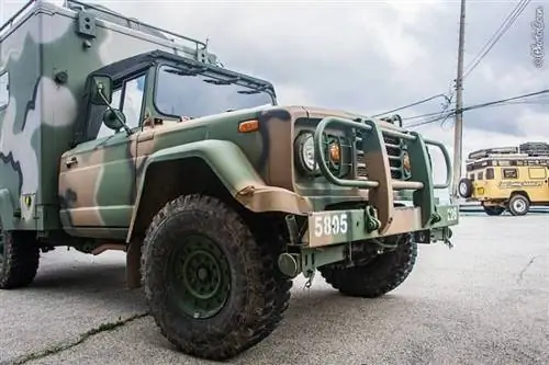Военная машина на ДМЗ.