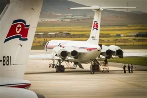 Air Koryo - это то, как американцы и многие другие граждане теперь прибывают в Северную Корею.
