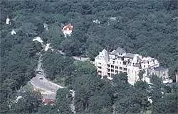 Отель Crescent 1886 года в Юрика-Спрингс. Отель Crescent 1886 года в Юрика-Спрингс.