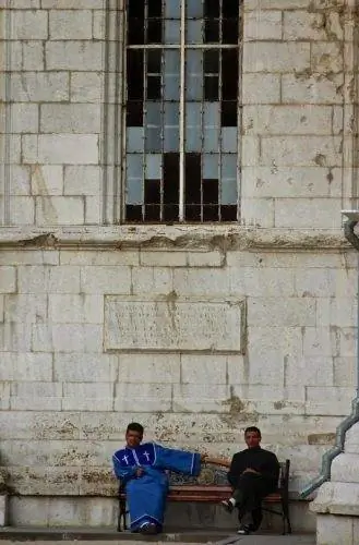 Священник кафедрального собора Казанчецоц в Шуши.