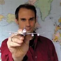 Эксперт по ливреям авиакомпаний и пилот Патрик Смит.