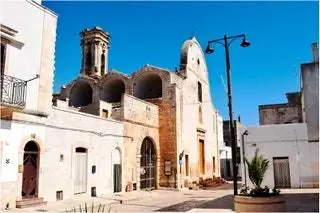 Sammichele di Bari известен по всей Италии своей популярной Zampina di Sammichele, типичной колбасой, признанной…