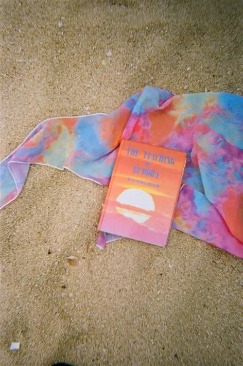 Пляж W Koh Samui приглашает вас отключиться.