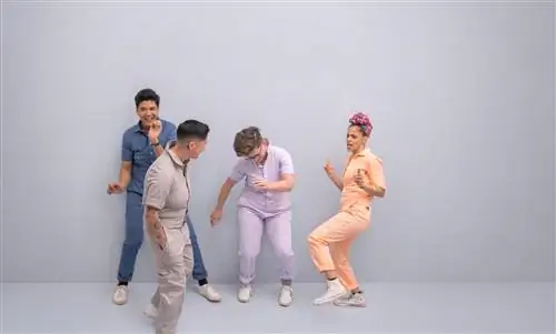 пахать