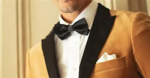 Верблюжий бархат с остроконечными лацканами Tuxedo Hockerty