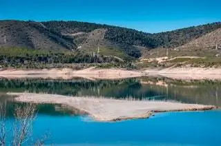 Водохранилище Буэндиа 1 час 34 минуты