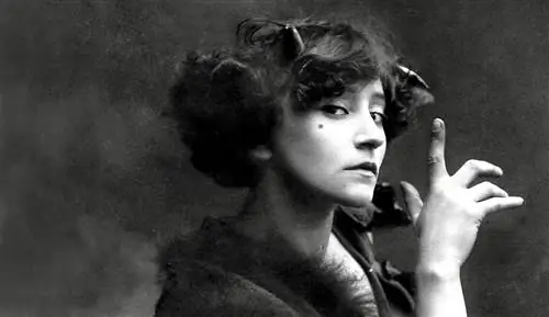 Писательница, журналистка и художница Колетт во времена Лазурного берега.