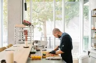 Благодаря почти сотне ресторанов, отмеченных звездами Мишлен, Фландрия стала одним из самых популярных направлений…