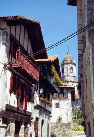 Наварра Посетите Лесаку в поисках Олентцеро