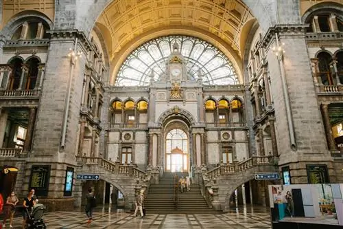 Антверпен. Кевин Фейнарт.