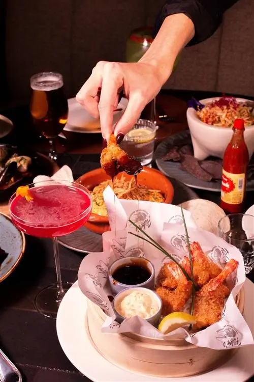 Цель «Дикаря» - рассказывать истории, представляющие человеческий интерес.