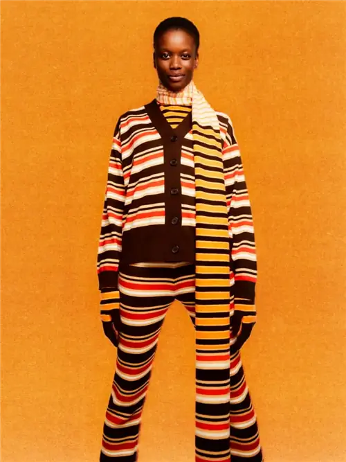 УНИКЛО МАРНИ FW22